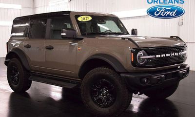 2025 Ford Bronco Badlands