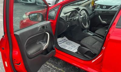2012 Ford Fiesta SEL