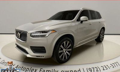 2023 Volvo XC90 Core Bright Theme
