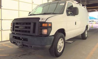 2014 Ford E-Series E 350 Super
