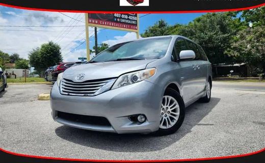 2015 Toyota Sienna XLE