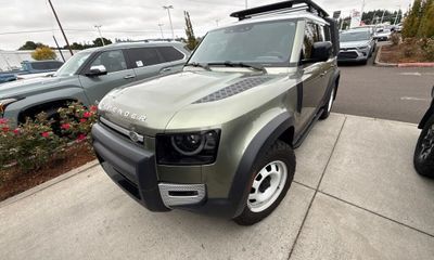 2023 Land Rover Defender 110 S