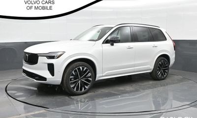 2026 Volvo XC90 Ultra Dark