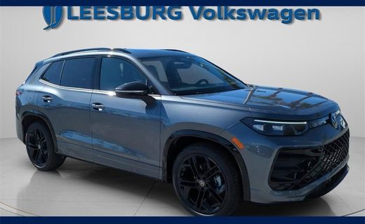 2026 Volkswagen Tiguan SE Black