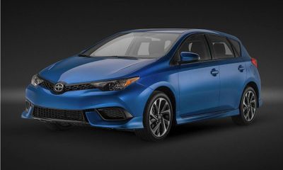 2016 Toyota Scion IM Base
