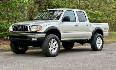 2001 Toyota Tacoma Deluxe