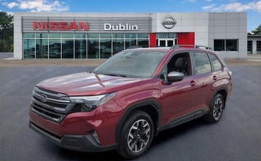 2025 Subaru Forester Premium Base