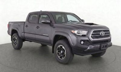 2017 Toyota Tacoma SR5 TRD OFF