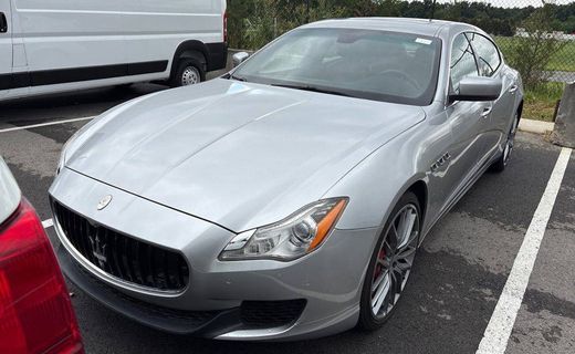 2014 Maserati Quattroporte Essence
