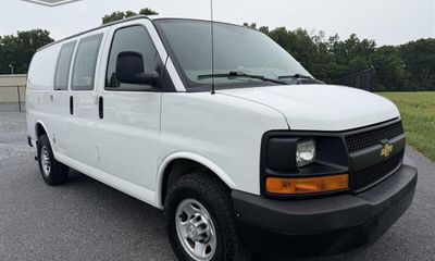 2015 Chevrolet Express Work VAN