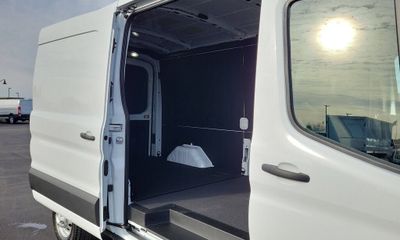 2026 Ford Transit Medium Roof