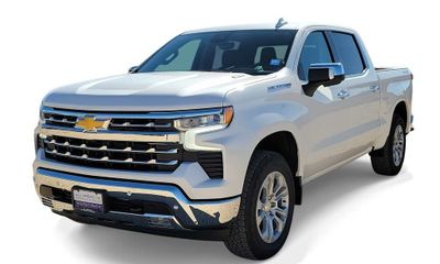 2025 Chevrolet Silverado LTZ