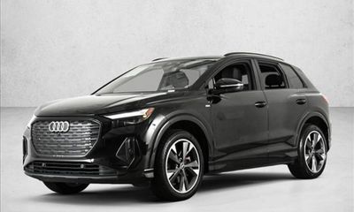2024 Audi Q4 Premium Plus