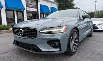 2022 Volvo S60 Inscription Expression XC60