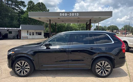 2020 Volvo XC90 Momentum