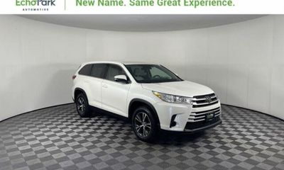 2019 Toyota Highlander LE