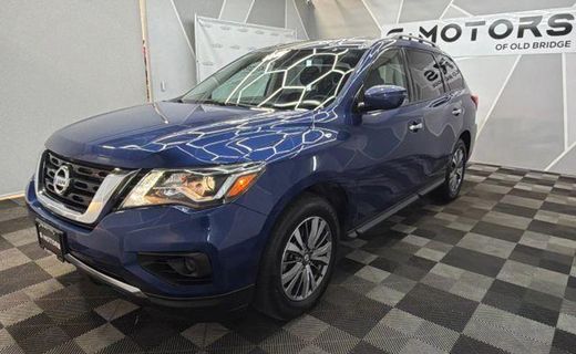 2020 Nissan Pathfinder S
