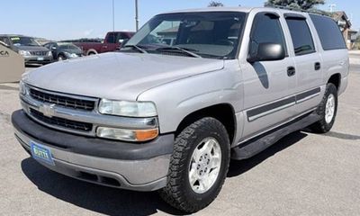 2004 Chevrolet Suburban