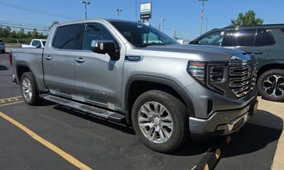 2023 GMC Sierra Denali