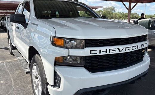 2021 Chevrolet Silverado Custom