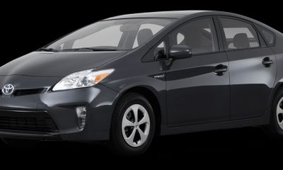 2013 Toyota Prius TWO