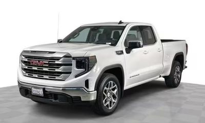 2026 GMC Sierra SLE