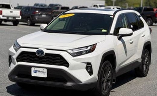 2023 Toyota RAV4 XLE