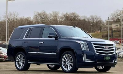 2020 Cadillac Escalade Luxury