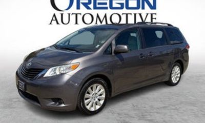 2013 Toyota Sienna LE