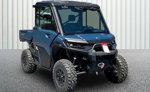 2026 CAN-AM Defender XT Cab HD11