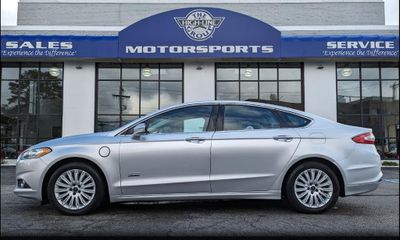 2014 Ford Fusion SE