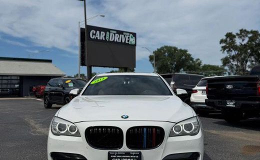 2013 BMW 740LI