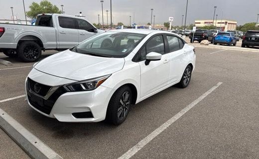 2022 Nissan Versa SV
