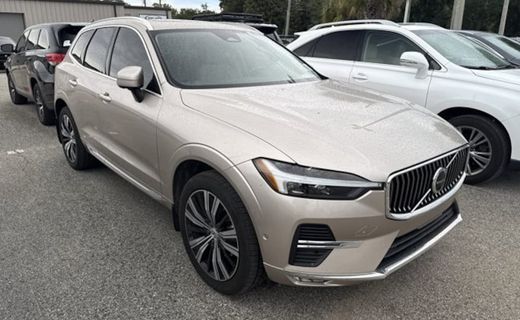 2023 Volvo XC60 Plus Bright