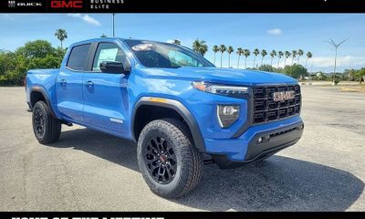 2026 GMC Canyon Elevation