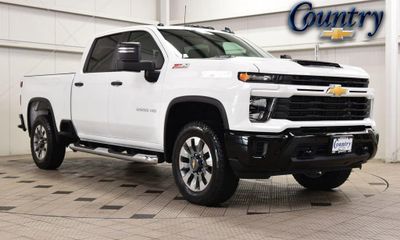 2026 Chevrolet Silverado HD Custom