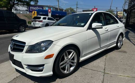 2014 Mercedes-Benz C-Class C300