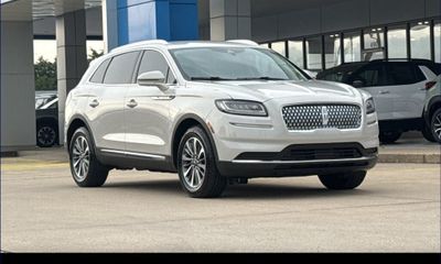 2022 Lincoln Nautilus Standard