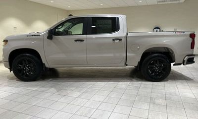 2026 Chevrolet Silverado Custom