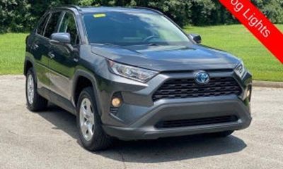 2021 Toyota RAV4 XLE HV