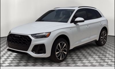 2024 Audi Q5 S Line Quattro