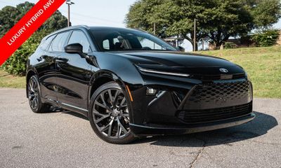 2025 Toyota Crown Signia Limited