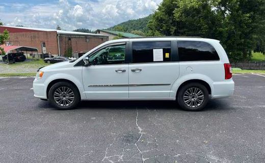 2014 Chrysler Town AND Country