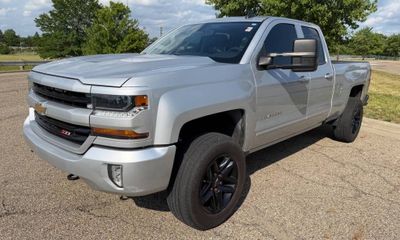 2017 Chevrolet Silverado LT