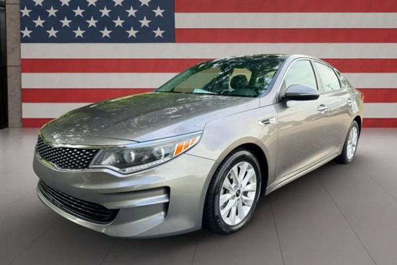 2017 Kia Optima — a typically priced live listing