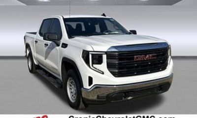 2025 GMC Sierra SLT
