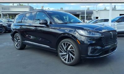 2025 Lincoln Aviator Black Label