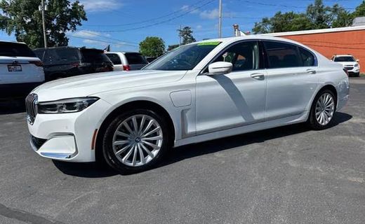 2020 BMW 745E xDrive