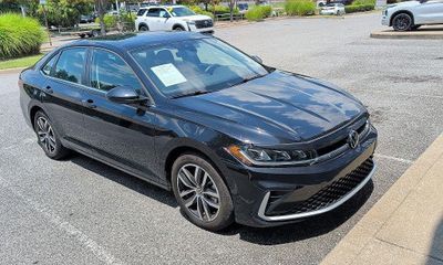 2025 Volkswagen Jetta SE