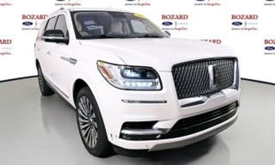 2019 Lincoln Navigator Select
